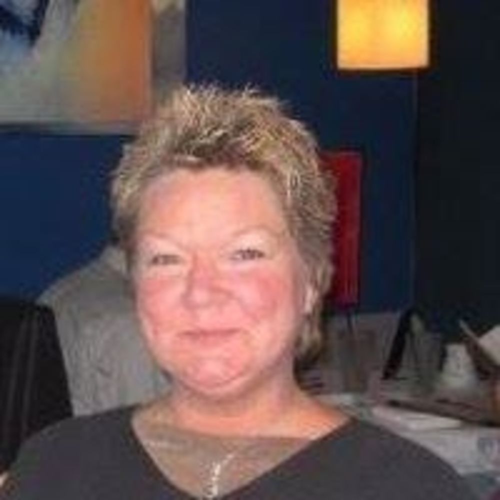 Meet your Posher, Carrie